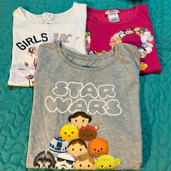 Lot of 3 Girls Shirts Disney Tsum Tsum Star Wars Belle du Jour Girls Rock M-L-XL - Picture 1 of 11